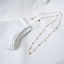 Load image into Gallery viewer, *RESTOCK* JOVIE 2-WAY FRESHWATER PEARL MASK CHAIN