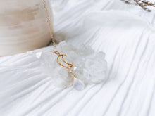 Load image into Gallery viewer, LOIS MOONSTONE NECKLACE- FOR STRENGTH, NEW BEGINNINGS AND FEMININITY